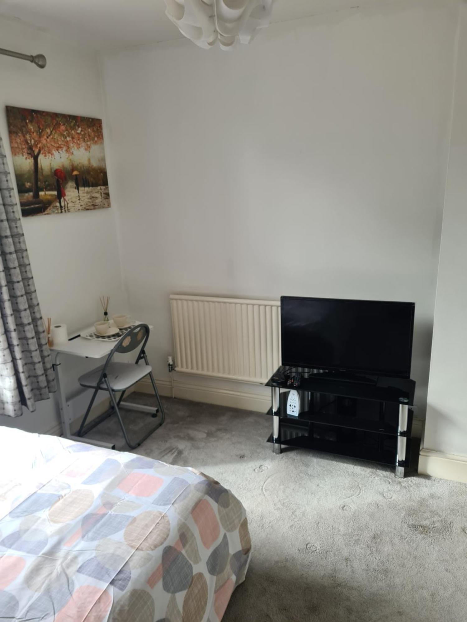 A Private & Beautiful Bedroom With Shared Bathroom In The Heart Of Bournemouth Exterior photo